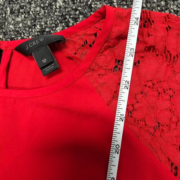 BOGO 🎀 BUNDLE OF 2 Lace accent tops- Size Large - Picture 9 of 9